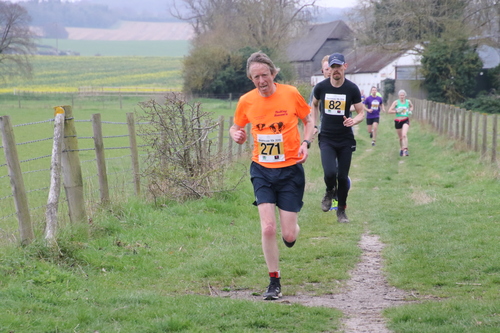 photo 0640 of a runner