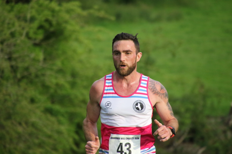 photo 0361 of a runner