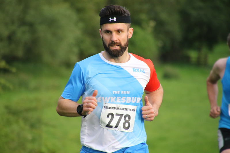 photo 0468 of a runner