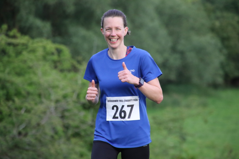 photo 0981 of a runner