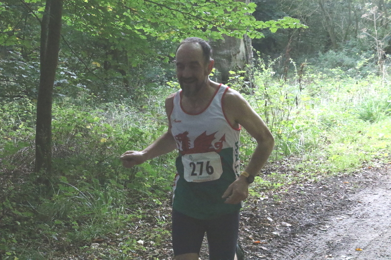 photo 0294 of a runner