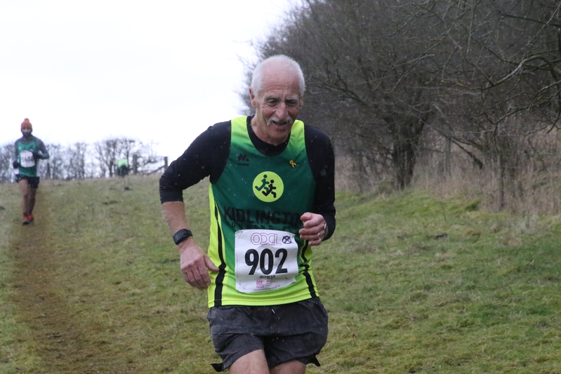 photo 1701 of a runner